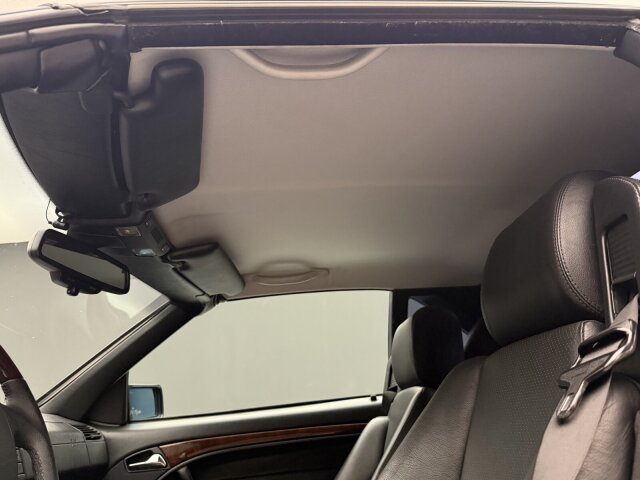 Mercedes-Benz SL 320