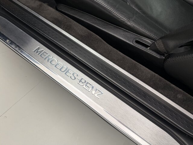 Mercedes-Benz SL 320