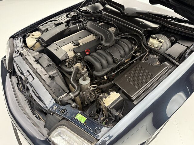 Mercedes-Benz SL 320