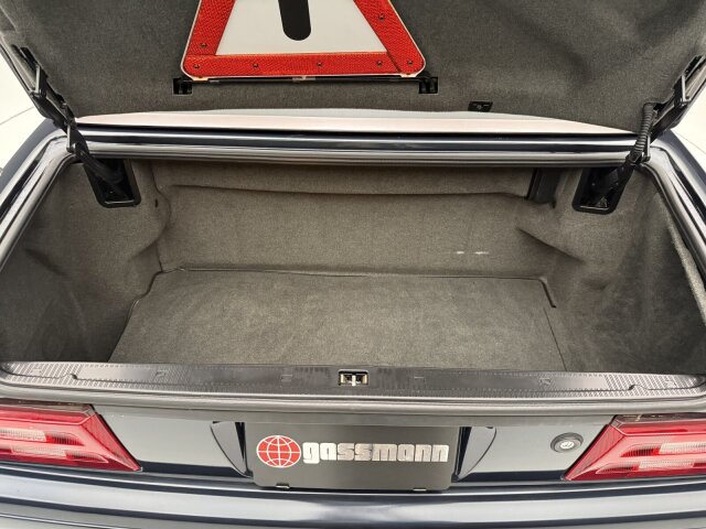 Mercedes-Benz SL 320