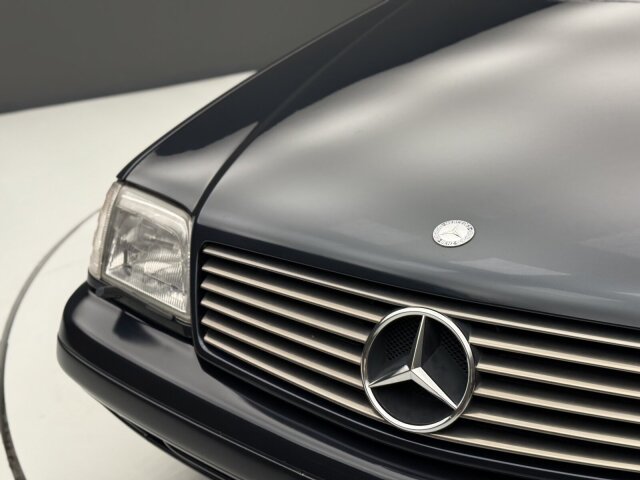 Mercedes-Benz SL 320