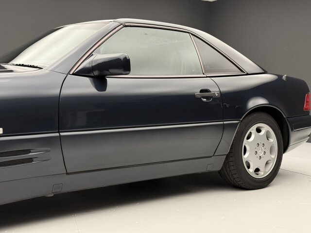 Mercedes-Benz SL 320