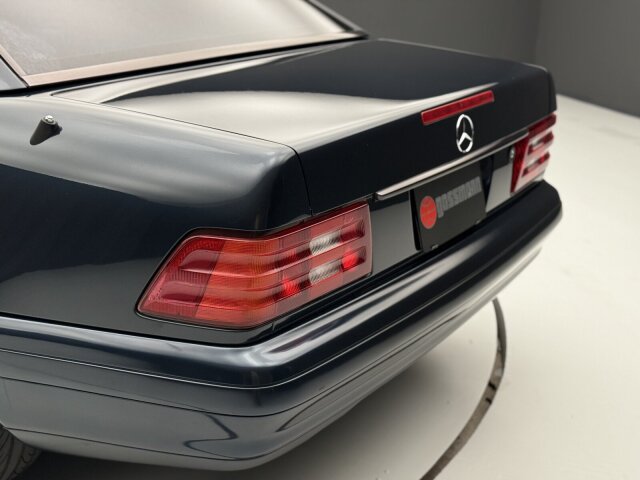 Mercedes-Benz SL 320