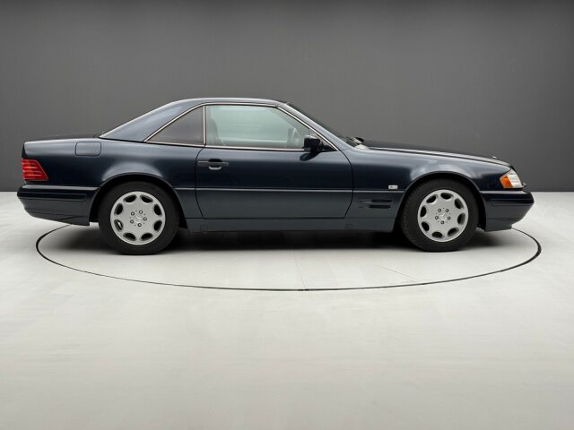 Mercedes-Benz SL 320