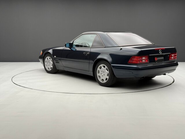 Mercedes-Benz SL 320