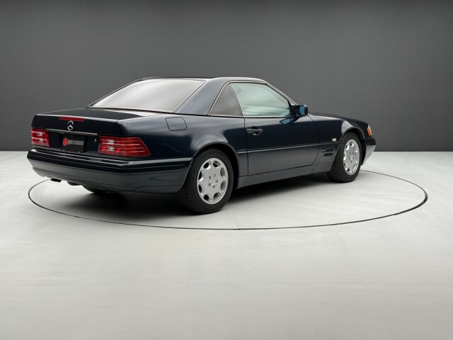 Mercedes-Benz SL 320