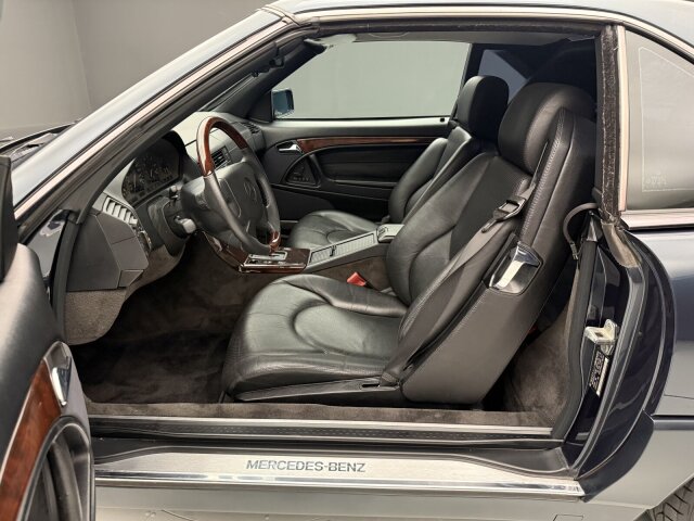 Mercedes-Benz SL 320