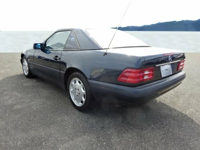 Mercedes-Benz SL 320