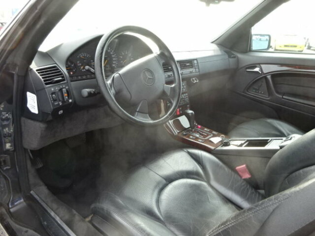 Mercedes-Benz SL 320