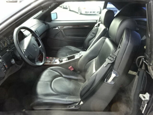 Mercedes-Benz SL 320