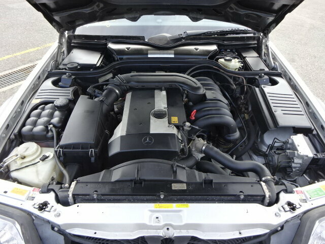 Mercedes-Benz SL 320