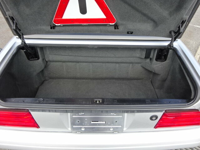 Mercedes-Benz SL 320