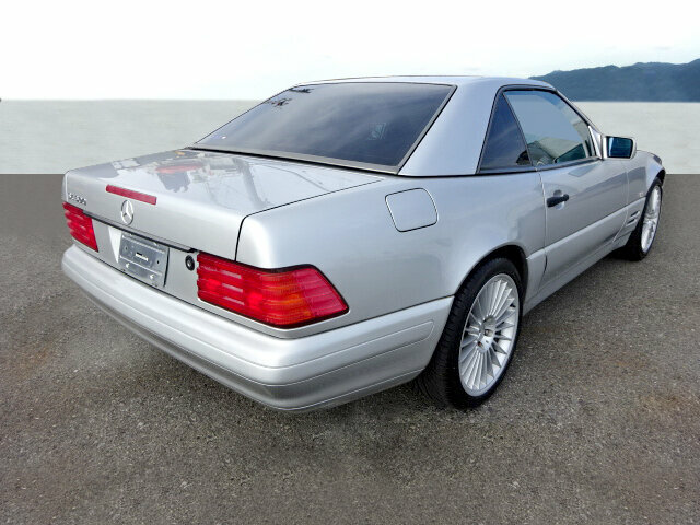 Mercedes-Benz SL 320