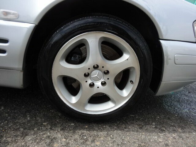 Mercedes-Benz SL 320