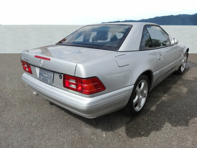 Mercedes-Benz SL 320