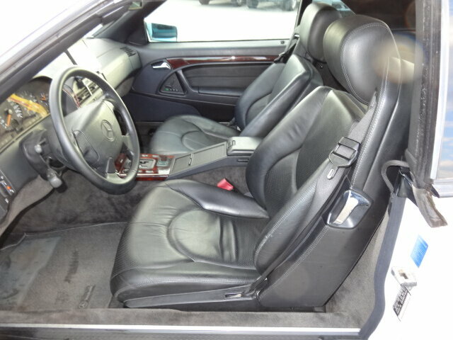 Mercedes-Benz SL 320