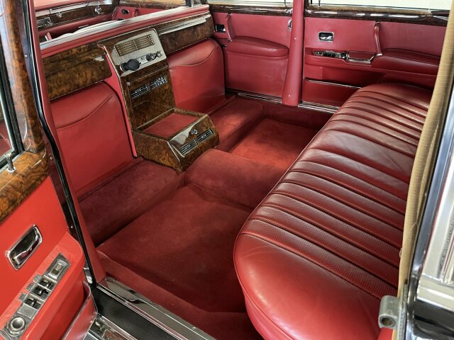 Mercedes-Benz 600