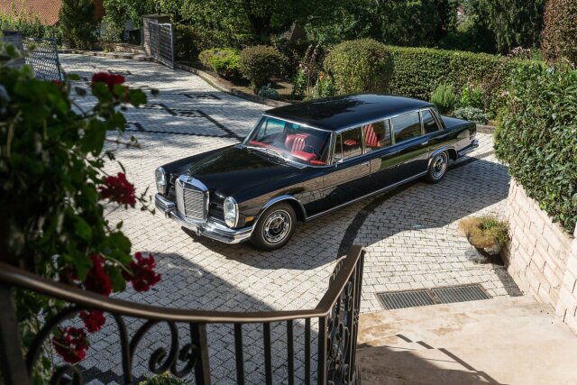 Mercedes-Benz 600