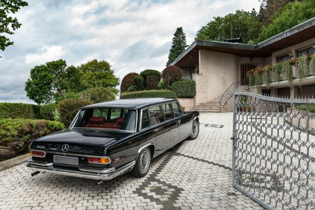 Mercedes-Benz 600
