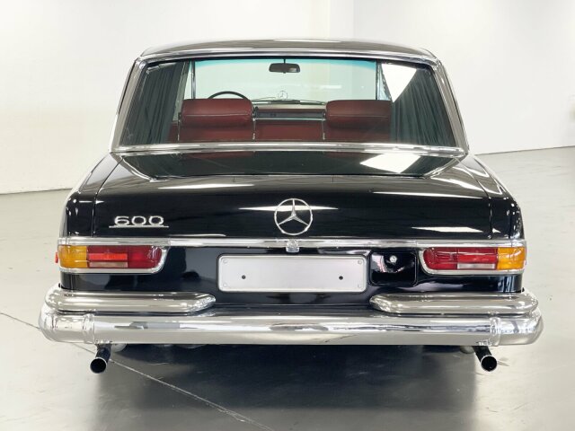 Mercedes-Benz 600