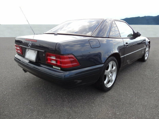 Mercedes-Benz SL 320