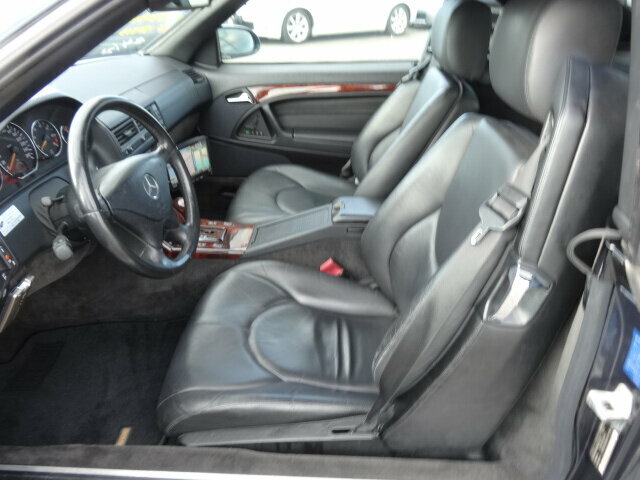 Mercedes-Benz SL 320