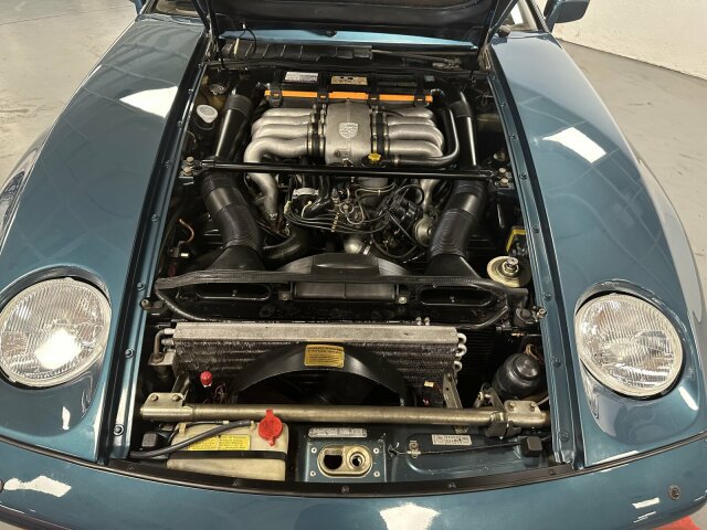 Porsche 928