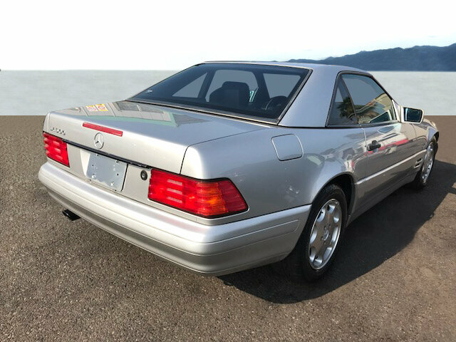 Mercedes-Benz SL 320