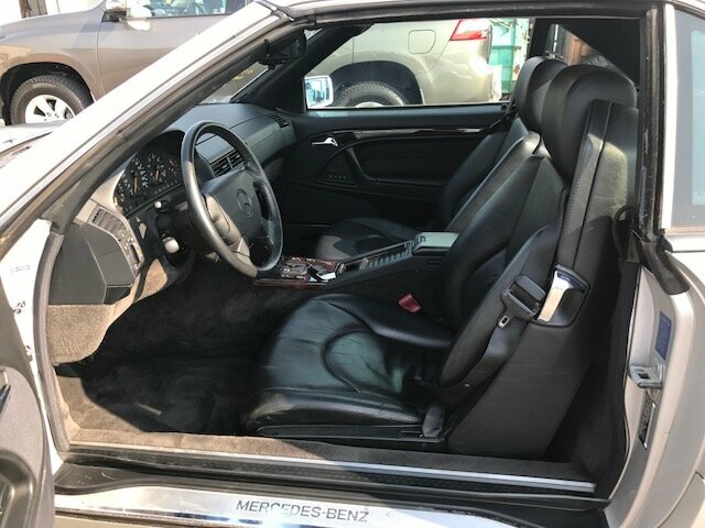 Mercedes-Benz SL 320