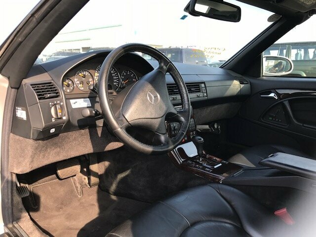 Mercedes-Benz SL 320