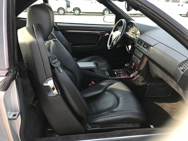 Mercedes-Benz SL 320