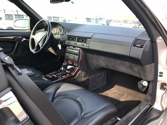 Mercedes-Benz SL 320