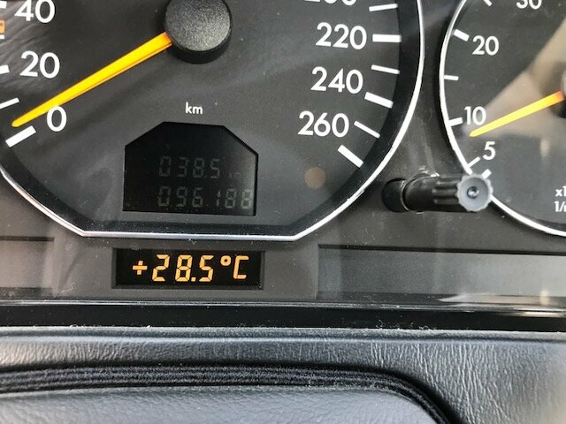 Mercedes-Benz SL 320