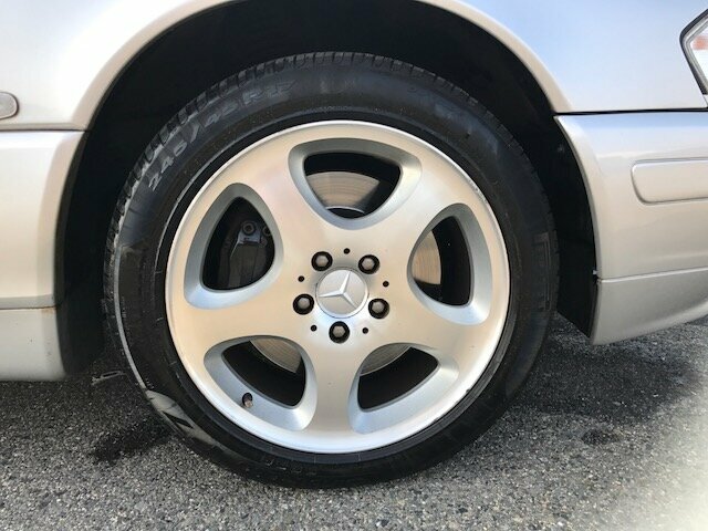 Mercedes-Benz SL 320