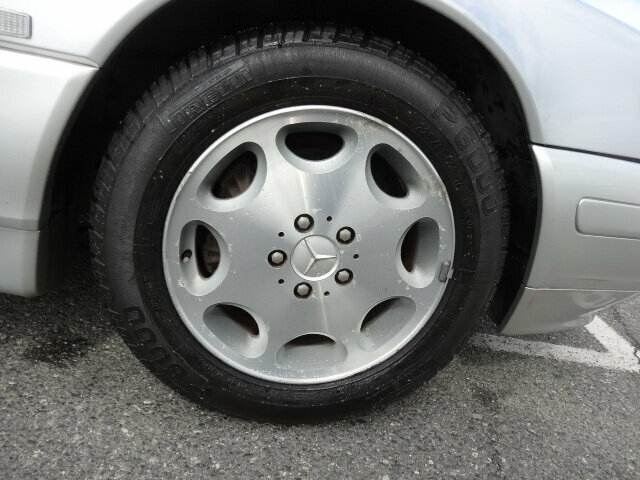 Mercedes-Benz SL 320