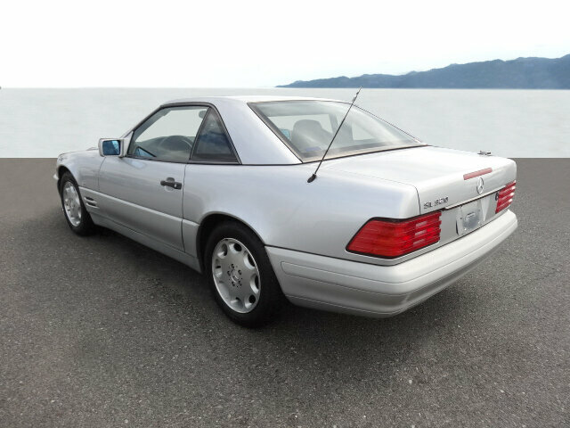 Mercedes-Benz SL 320