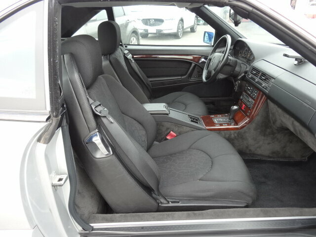 Mercedes-Benz SL 320