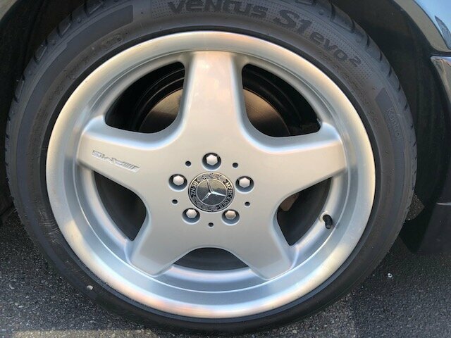 Mercedes-Benz SL 320