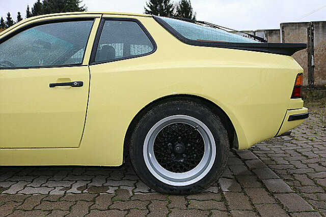 Porsche 924