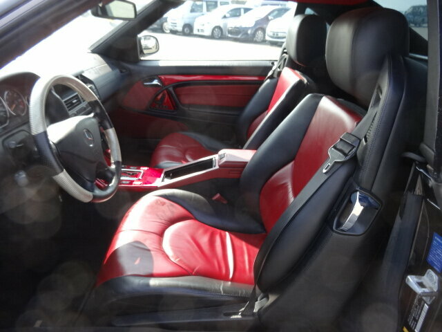 Mercedes-Benz SL 320