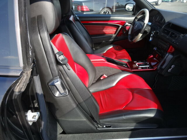 Mercedes-Benz SL 320