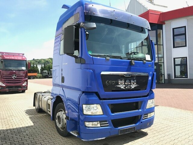 MAN TGX
