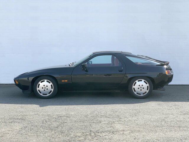 Porsche 928