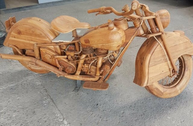 REPLIKAHolznachbau einer Indian Chief, Replica