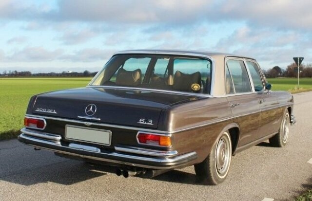 Mercedes-Benz 300