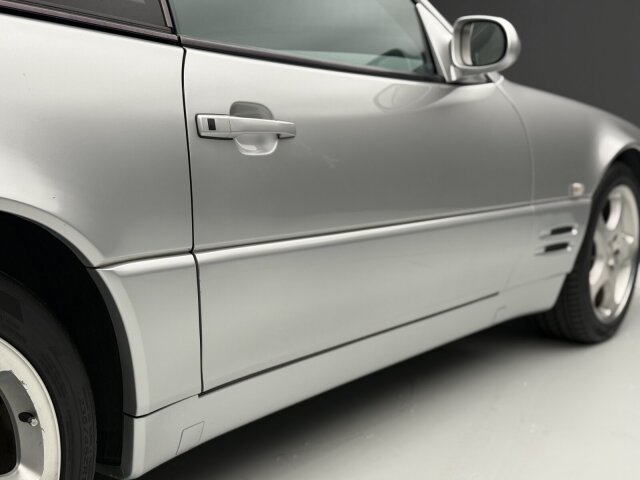 Mercedes-Benz SL 320