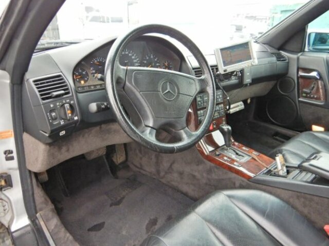 Mercedes-Benz SL 320