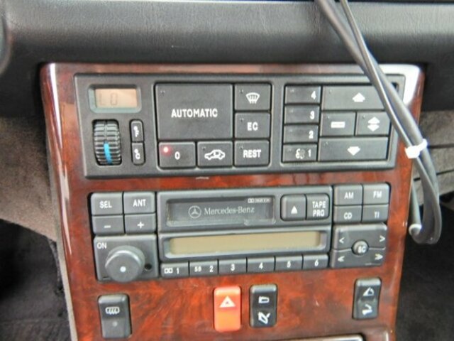 Mercedes-Benz SL 320