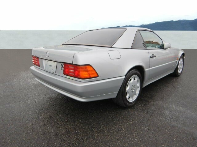 Mercedes-Benz SL 320