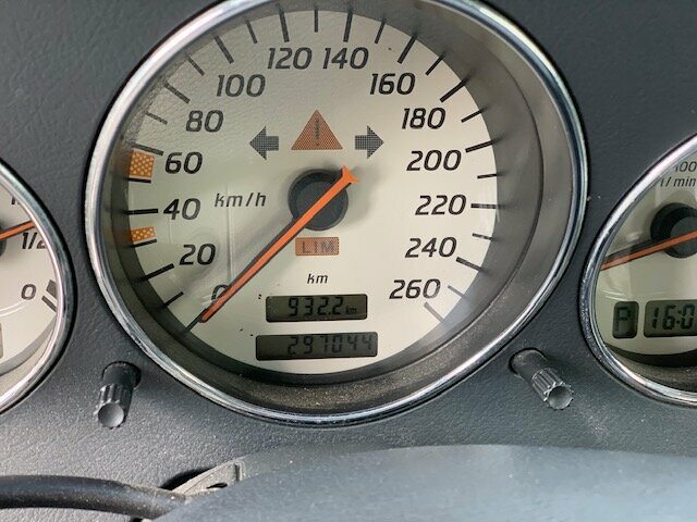 Mercedes-Benz SLK 230